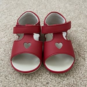 Angel Shoes Baby Betsy open heart sandal, red, size 4